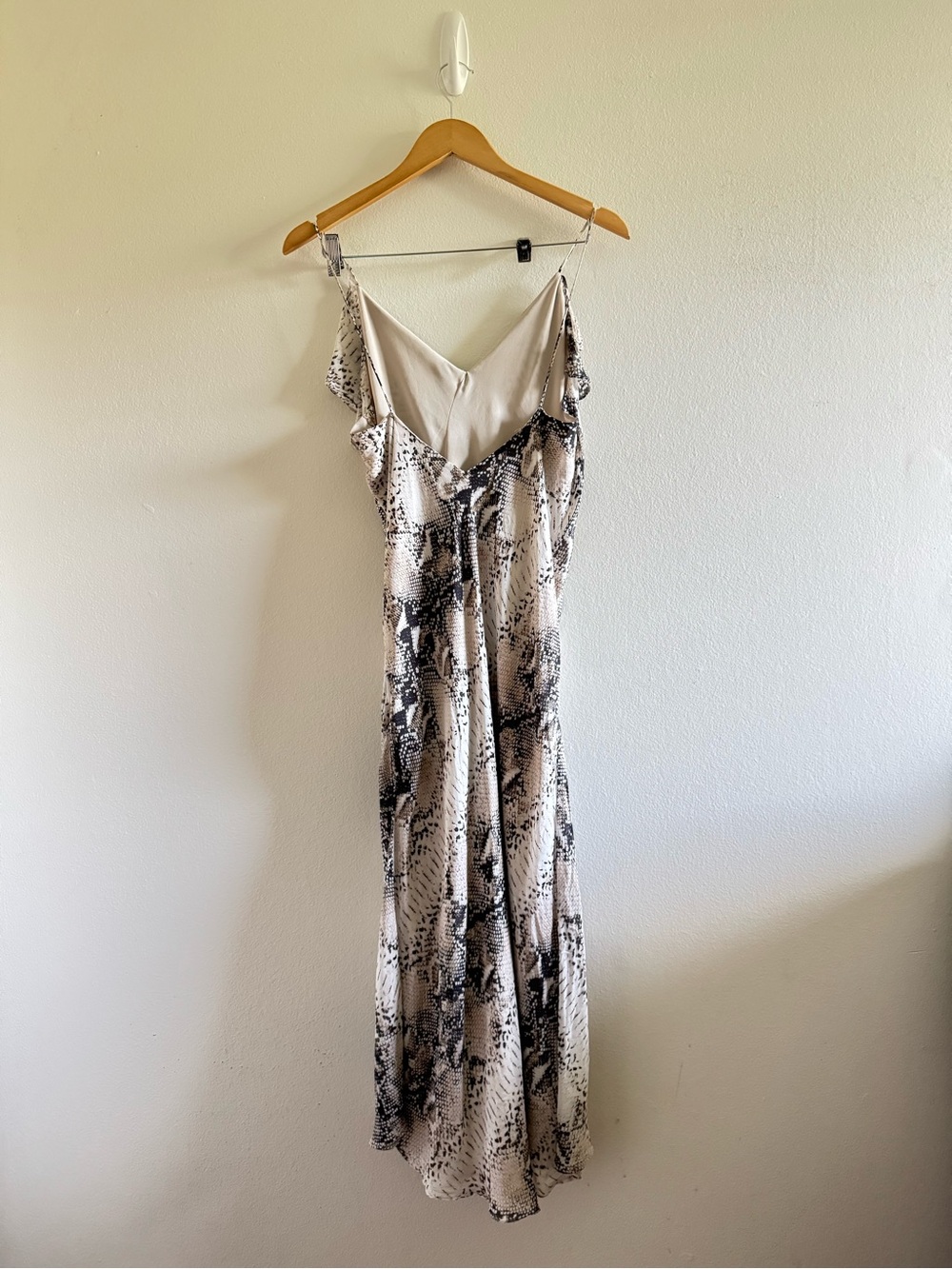 Haute Hippie Silk Snake-Print Ruffle Slip Midi Dress size Large - Picture 7 of 14